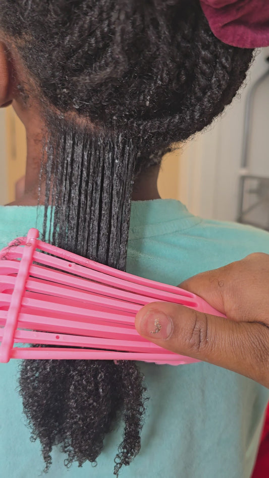 Detangler comb